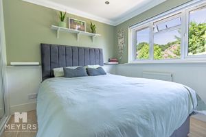Bedroom- click for photo gallery